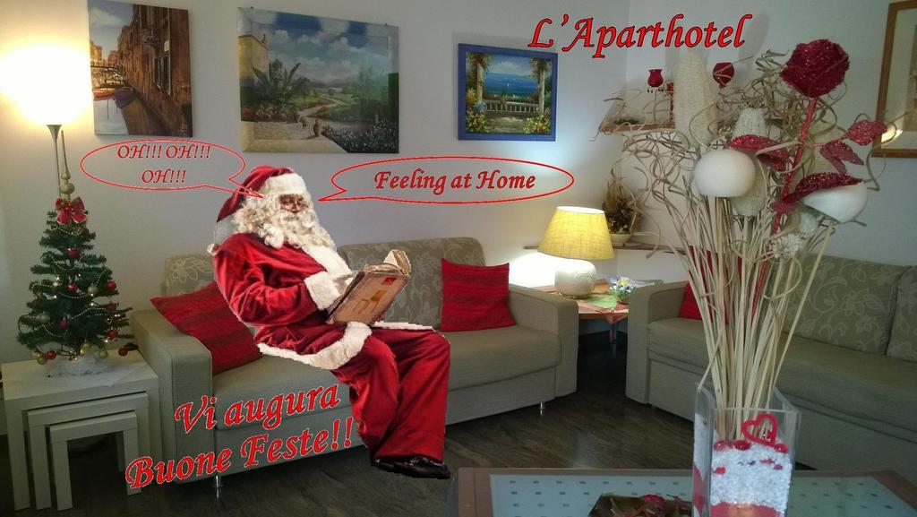 Aparthotel Feeling At Home Кастеназо Екстериор снимка