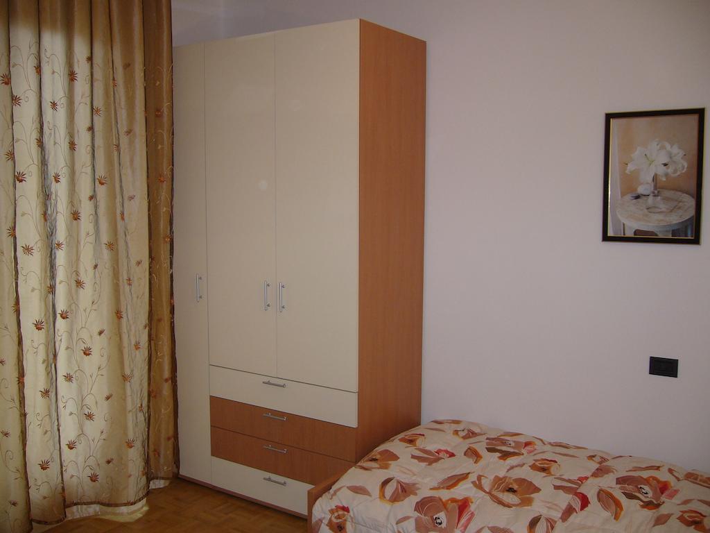 Aparthotel Feeling At Home Кастеназо Стая снимка
